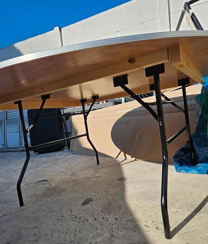 Ronde tafels 180 cm, Huis en Inrichting, Tafels | Statafels, Zo goed als nieuw, Ophalen