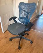 Ergonomische bureaustoel Herman Miller mirra, Ophalen, Gaming bureaustoel, Zo goed als nieuw, Grijs