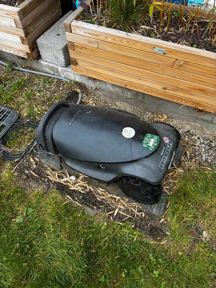 Tondeuse Robomow RC308u, Tuin en Terras, Robotmaaiers, Zo goed als nieuw, Ophalen of Verzenden