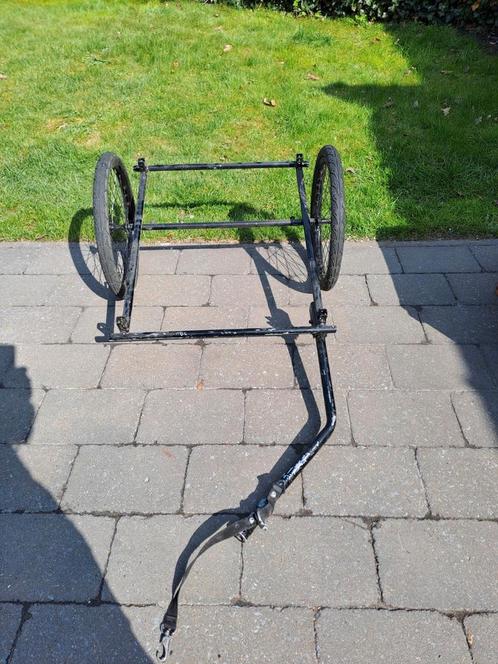 Fietskar onderstel. Goede (perfect nieuwe) banden,, Fietsen en Brommers, Fietsaccessoires | Aanhangwagens en Karren, Zo goed als nieuw