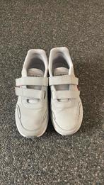 Chaussures Adidas grises mais 34, Comme neuf, Fille, Enlèvement, Chaussures