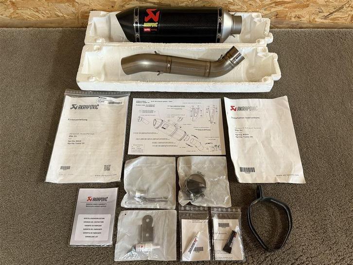 Akrapovic uitlaat demper Aprilia RSV4 09-14 Tuono V4 11-16, Motoren, Onderdelen | Overige, Nieuw, Verzenden