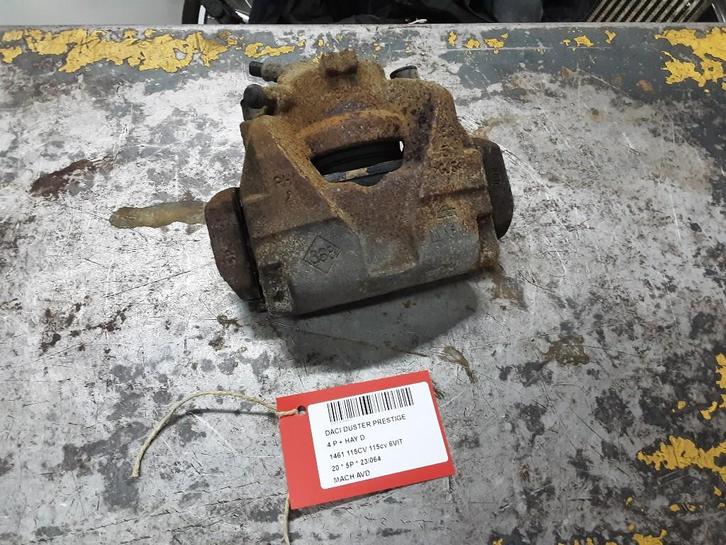ETRIER DE FREIN AVANT DROIT Dacia Duster (SR), Autos : Pièces & Accessoires, Freins & Transmission, Dacia, Utilisé