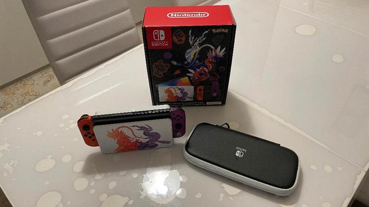 Nintendo Switch OLED Pokémon Ecarlate (SANS jeu) + pochette, Games en Spelcomputers, Spelcomputers | Nintendo Switch, Zo goed als nieuw