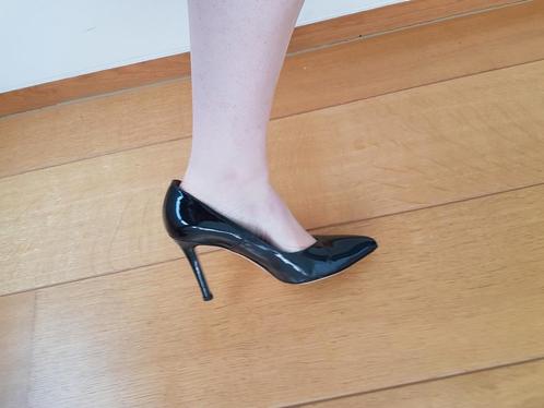 Zwarte laklederen pumps maat 37,5, Kleding | Dames, Schoenen, Zo goed als nieuw, Pumps, Zwart, Ophalen of Verzenden