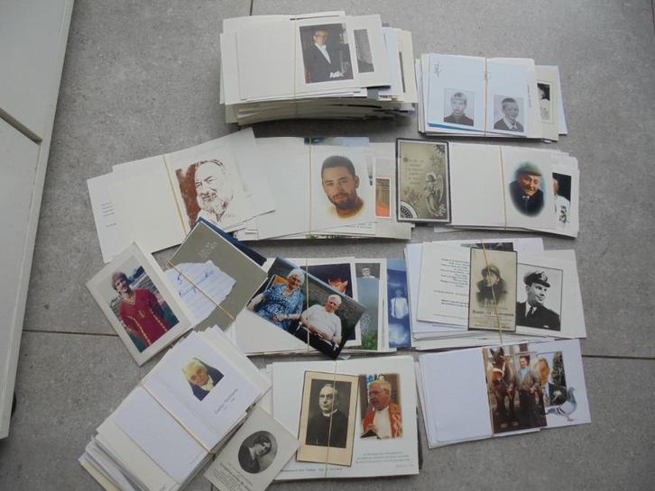 525 Speciale doodsprentjes, Verzamelen, Bidprentjes en Rouwkaarten, Verzenden