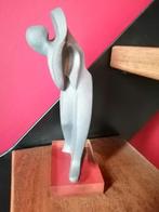 Speciaal modern beeld, Ophalen
