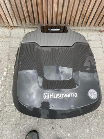 ROBOTMAAIER GARAGE beschikbaar voor biedingen