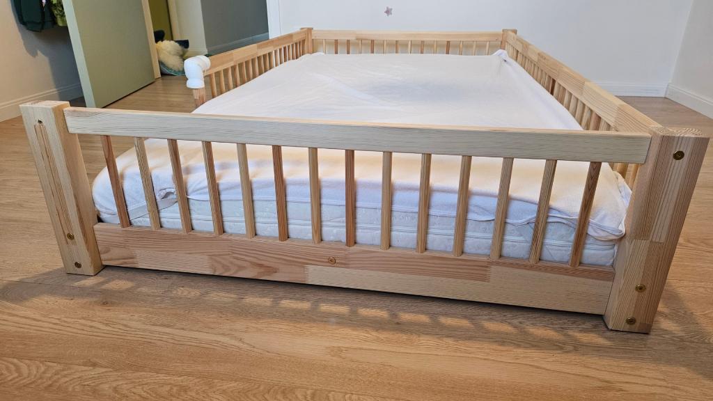 kinderbed tommy petit puk + matras, Kinderen en Baby's, Ophalen, Nieuw, 100 cm of meer, Matras