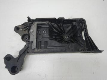 VW Touran 5TA Accubak 5TA915331 beschikbaar voor biedingen
