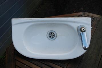 handwasser wc beschikbaar voor biedingen