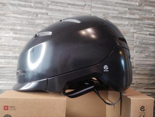 Nieuwe helm swivvle 25 ipv 119€, Sport en Fitness, Snowboarden, Zo goed als nieuw, Helm of Bescherming, Ophalen of Verzenden