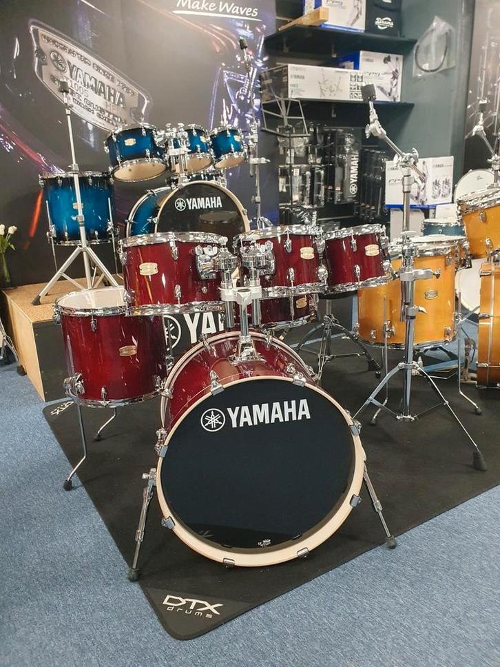 Yamaha stage custom: met extra 8 tom: cherry wine, Musique & Instruments, Batteries & Percussions, Neuf, Yamaha, Enlèvement ou Envoi