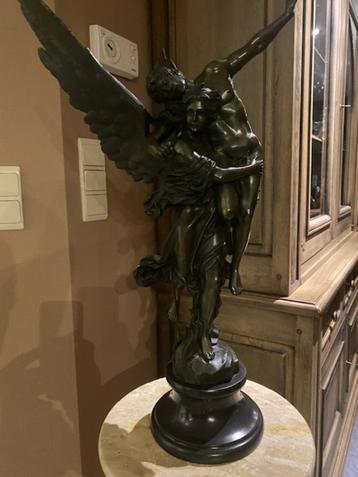 Bronzen beeld van Mercie beschikbaar voor biedingen