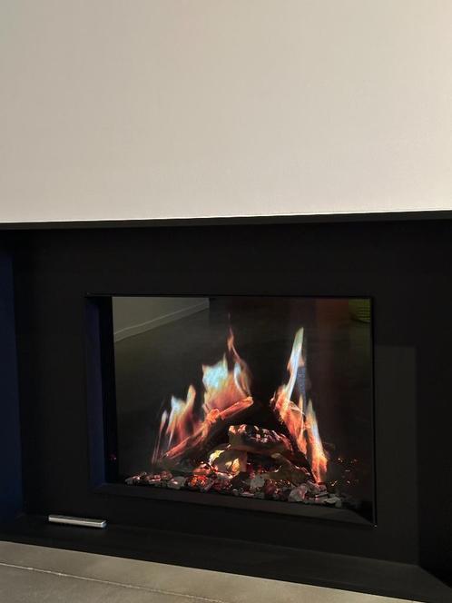 Elektrische haard Dru Virtuo 75, Doe-het-zelf en Bouw, Overige Doe-Het-Zelf en Bouw, Zo goed als nieuw, Ophalen