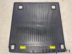 Coffre tapis d'un Mercedes E-Klasse, Autos : Pièces & Accessoires, 3 mois de garantie, Utilisé, -, -