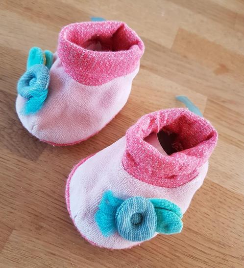 MOULIN ROTY- Jolis chaussons Mademoiselle et Ribambelle, Kinderen en Baby's, Babykleding | Schoentjes en Sokjes, Gebruikt, Meisje