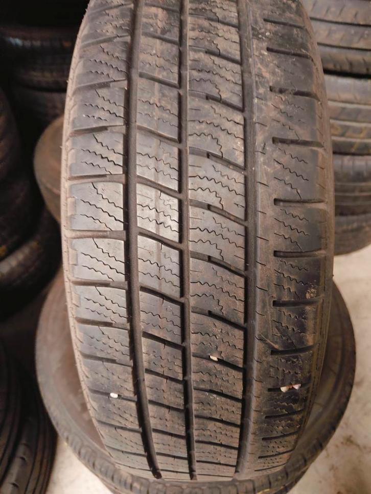 205/65r16c Goodyear 50€ per stuk met plaatsen 20565r16 r16 c, Auto-onderdelen, Besturing, Ophalen of Verzenden