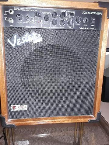 Ampli guitare bois