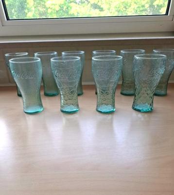 Diverse Nieuwe Coca Cola Glazen in Groen Glas beschikbaar voor biedingen
