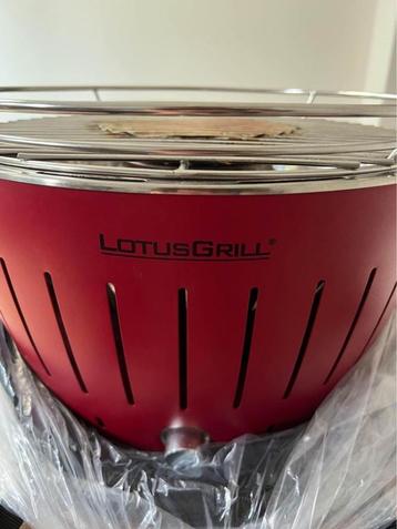 Lotus Grill Regular size in red - Used once