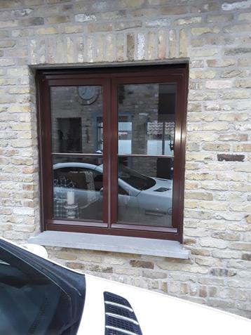 Raam beschikbaar voor biedingen