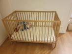 Babybedje beuk 120x60 verstelbaar inclusief matras, Kinderen en Baby's, Ophalen, Gebruikt, Ledikant