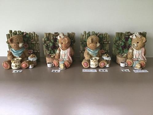 4 mooie beeldjes (als boekensteun ?) aan 6 euro per stuk, Verzamelen, Beelden en Beeldjes, Zo goed als nieuw, Ophalen of Verzenden