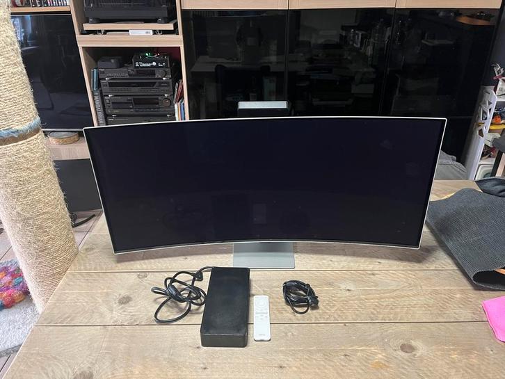 2 écrans OLED Samsung Odyssey G85, Informatique & Logiciels, Moniteurs, Utilisé, 151 à 200 Hz, DisplayPort, HDMI, USB-C, Ultrawide