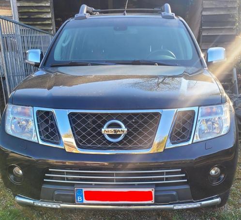 NISSAN NAVARA 4x4 - V6, Auto's, Nissan, Particulier, Navara double cab, 4x4, ABS, Achteruitrijcamera, Adaptive Cruise Control