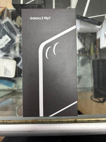 Samsung Z Flip 7 beschikbaar voor biedingen