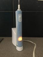 Braun electrische tandenborstel(2 min interval en indicator), Elektronische apparatuur, Ophalen of Verzenden, Zo goed als nieuw