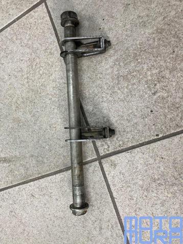 Achteras Honda CBR600F4i sport 2001 - 2006 achterwielas beschikbaar voor biedingen