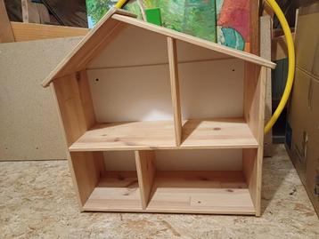 Maison de poupée/étagère murale  beschikbaar voor biedingen