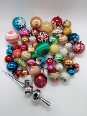 Grote partij vintage plastieken kerstballen - (1) beschikbaar voor biedingen