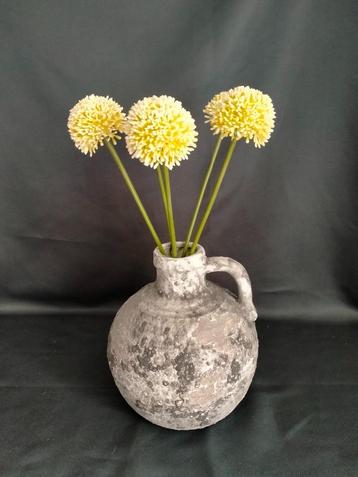 Allium cream, lavender, peach beschikbaar voor biedingen