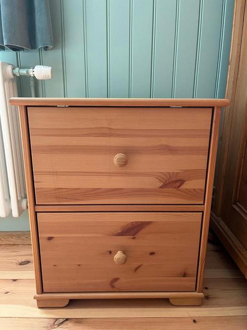 Set van 2 Hurdal Ikea nachtkastjes, Huis en Inrichting, Slaapkamer | Nachtkastjes, Zo goed als nieuw, Ophalen