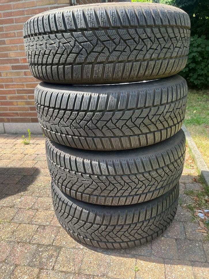 Kit hiver Toyota Corolla de l’année 2020 à 2026 quasi neuf, Autos : Pièces & Accessoires, Pneus & Jantes, Pneus et Jantes, Pneus hiver