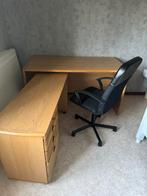 Mooi houten bureau met stoel, Ophalen, Gebruikt, Bureau