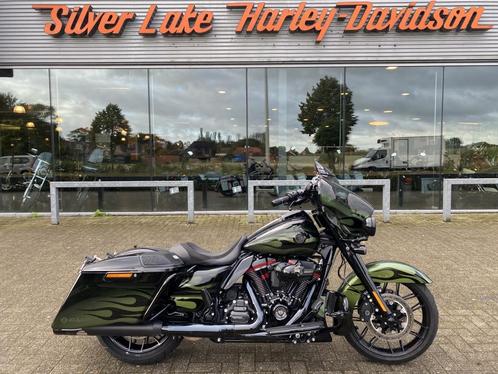 Harley-Davidson Street Glide CVO, Motos, Motos | Harley-Davidson, Entreprise, Autre, plus de 35 kW, 2 cylindres