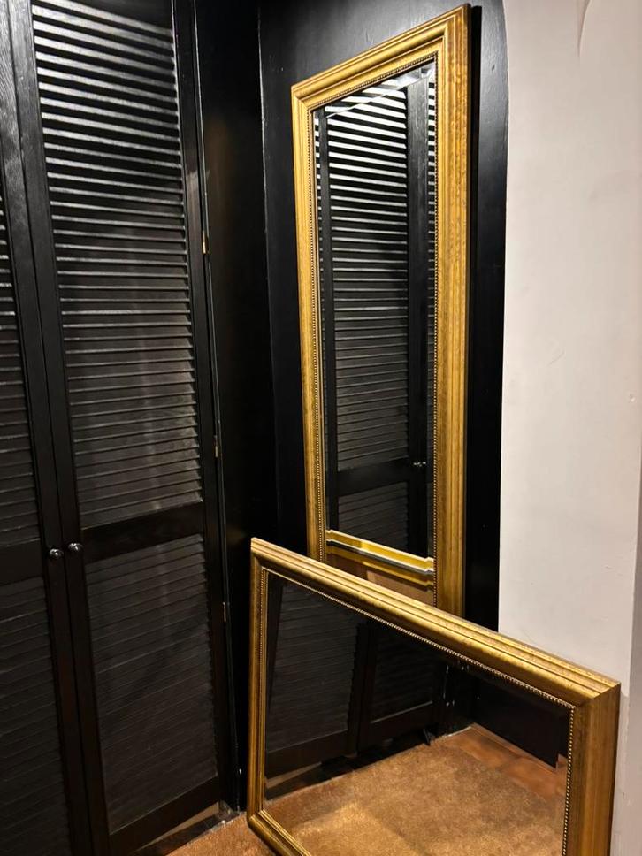 Twee stijlvolle goudkleurige spiegels – klassiek & tijdloos, Bricolage & Construction, Châssis & Portes coulissantes, Comme neuf