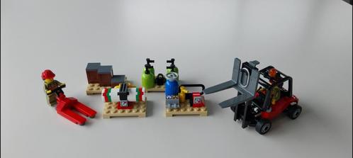 Lego: heftruck + transpallet + 4 palletten + 2 minifiguren, Kinderen en Baby's, Speelgoed | Duplo en Lego, Nieuw, Lego, Complete set
