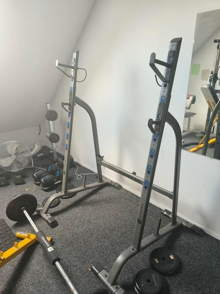 Domyos Rbr 530 squat rack, Sport en Fitness, Fitnessmaterialen, Zo goed als nieuw, Ophalen of Verzenden