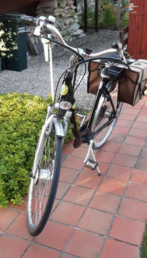 Elektrische  damesfiets, Fietsen en Brommers, Elektrische fietsen, Gebruikt, Overige merken, 47 tot 51 cm, 30 tot 50 km per accu