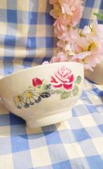 Vintage BOWL met schattige bloemen 🌷🌷, Ophalen of Verzenden