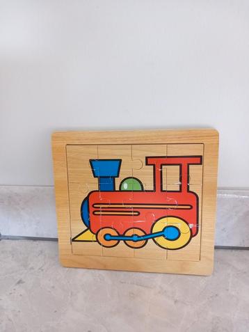 Houten puzzel treintje, heel goede staat beschikbaar voor biedingen