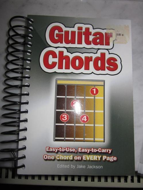 Guitar Chords Akkoordenboek Gitaar - 360 akkoorden, Boeken, Muziek, Ophalen of Verzenden