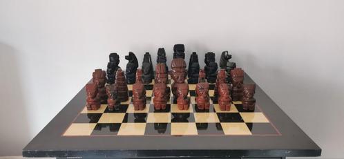 Groot schaakspel in zilverobsidiaan en mahonie., Verzamelen, Mineralen en Fossielen, Ophalen of Verzenden