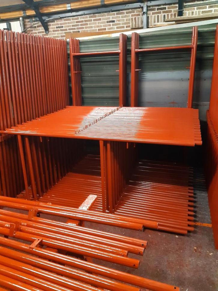 Stelling 10m lang en 7.5m werk hoogte en 0.85m
Br 75m2, Doe-het-zelf en Bouw, Overige Doe-Het-Zelf en Bouw, Nieuw, Ophalen