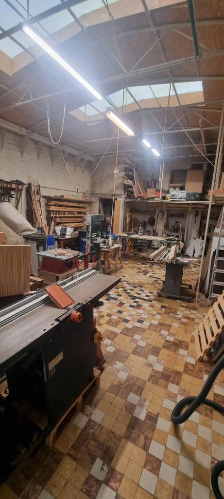 Ruim deelatelier hartje Antwerpen, Zakelijke goederen, Machines en Bouw | Houtbewerking, Ophalen